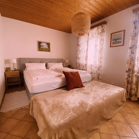 Apartment Familie Leitgeb Sankt Gilgen